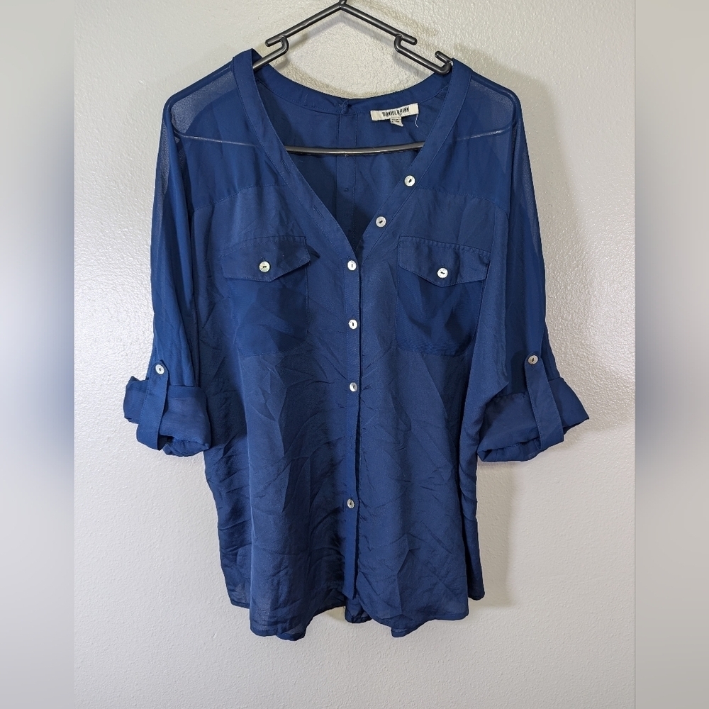 Daniel Rainn blue button down size small
